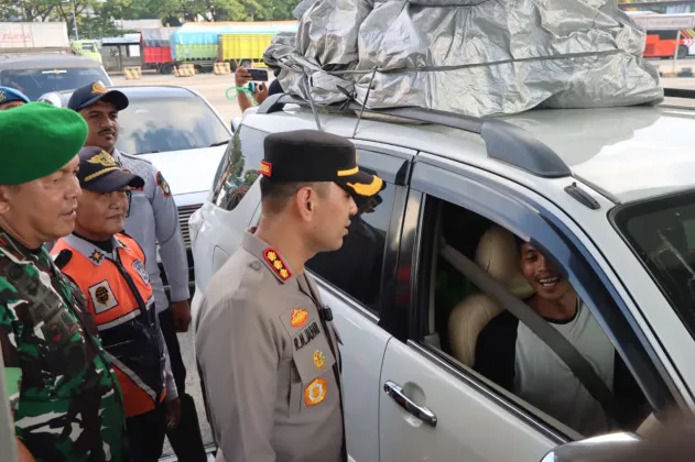 Pantau Rest Area KM 13,5, Kapolres Tangerang Kota: Arus Mudik Masih Landai 
