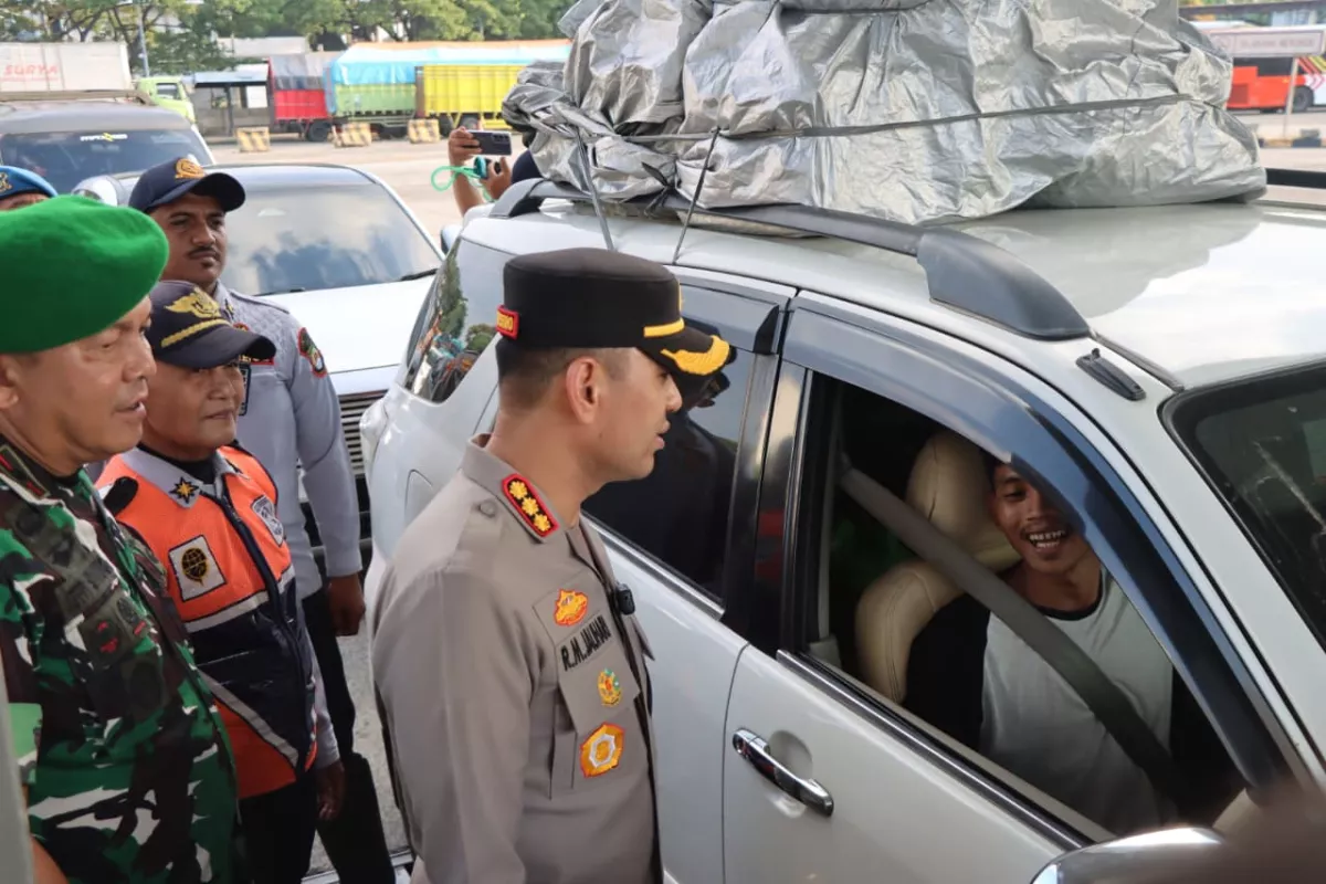 Pantau Rest Area KM 13,5, Kapolres Tangerang Kota: Arus Mudik Masih Landai 