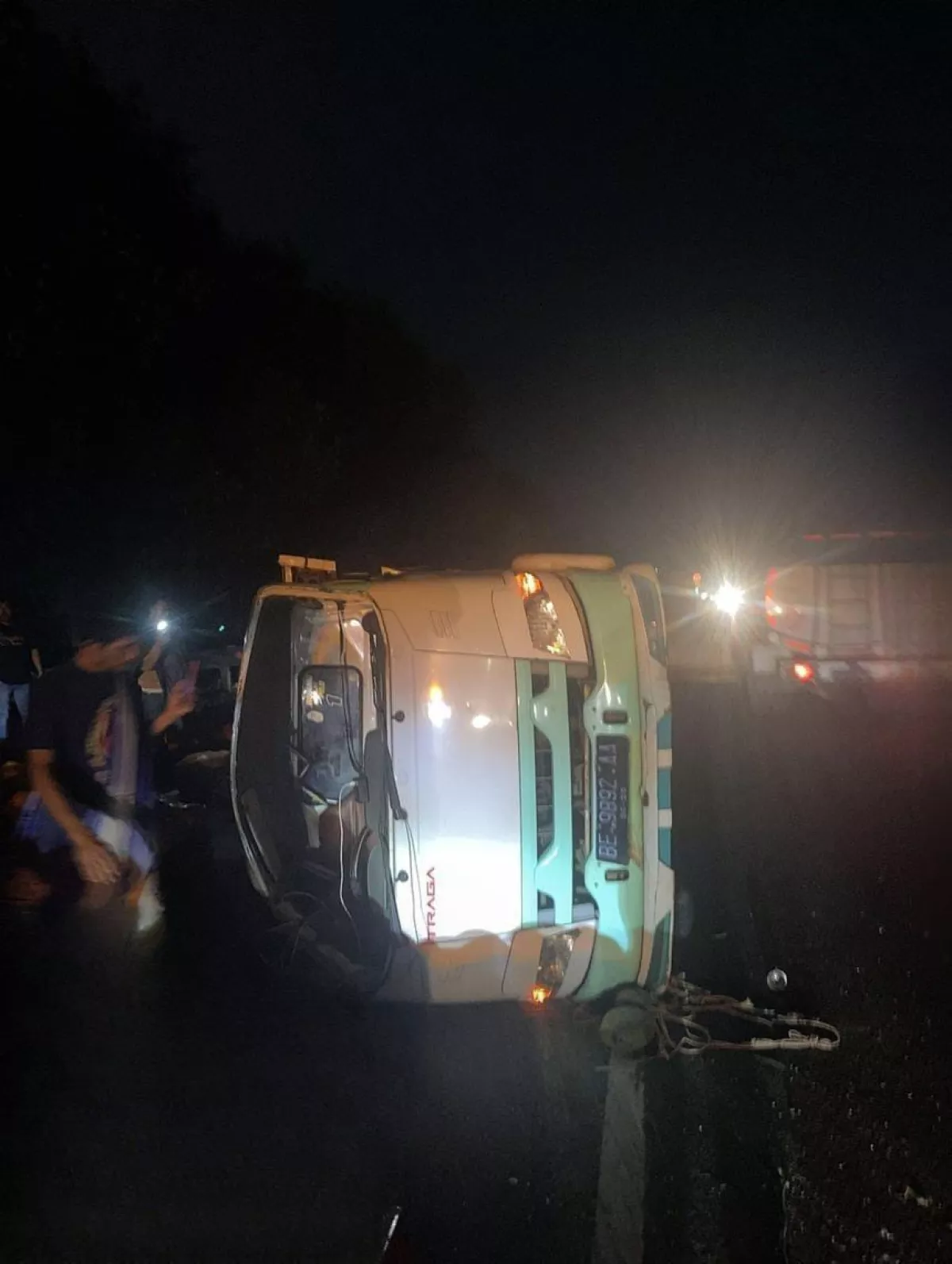 Kecelakaan Beruntun di Tol Cipularang KM 80 Arah Bandung, Diduga Akibat Pick Up Patah 