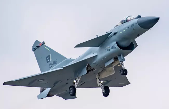 Geopolitik Dunia Memanas! Prabowo Pertimbangkan Beli Jet Tempur dari China