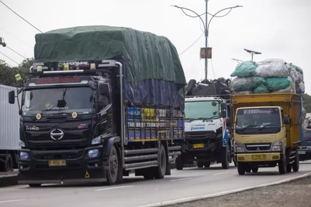 Truk Sumbu Tiga Jadi Pemicu Kemacetan dan Kecelakaan di Jabar Saat Musim Mudik