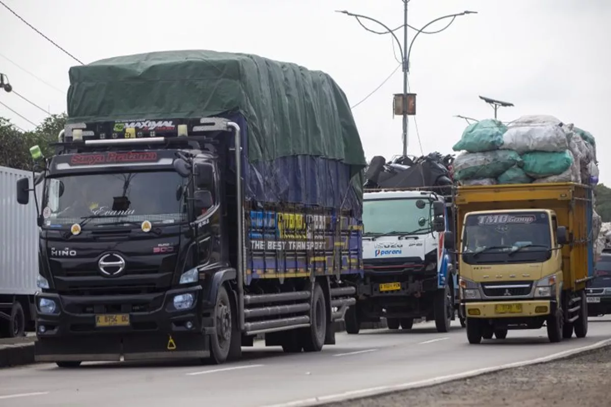 Banyak Truk Sumbu Tiga Tak Pedulikan SKB di Periode Mudik, Menhub Akan Gelar Evaluasi 