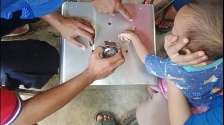 Ada Ada Saja! Jari Balita di Tangerang Terjepit Lubang Oven, Petugas Damkar Sampai Turun Tangan