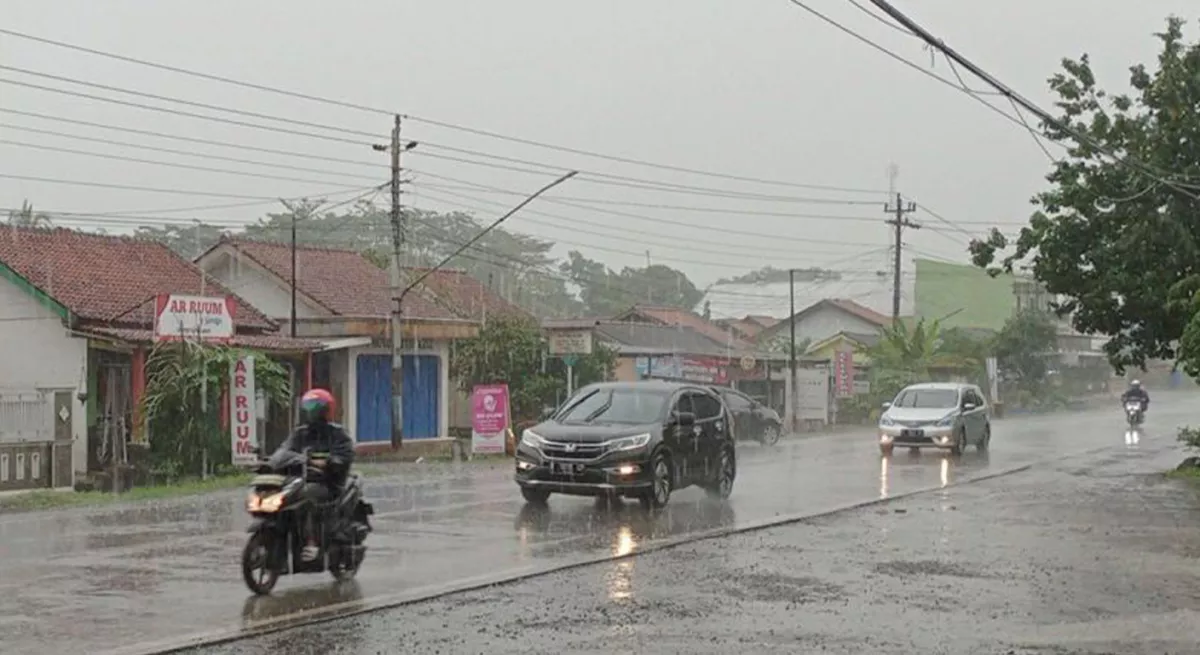 Prakiraan Cuaca BMKG Hari Ini: Banyak Wilayah Indonesia Berpotensi Diguyur Hujan