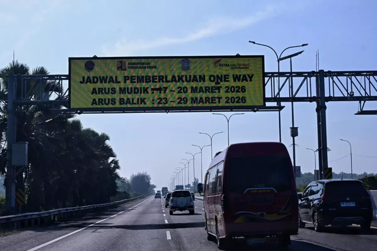 1,1 Juta Kendaraan Tinggalkan Jakarta, One Way Diberlakukan Jelang Puncak Mudik