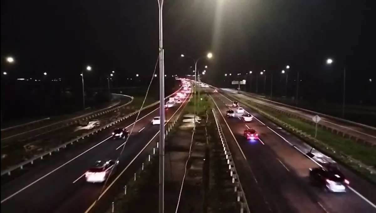 Lonjakan Kendaraan Tembus 108 Ribu Unit, Astra Tol Cipali Pasang Peringatan Darurat!