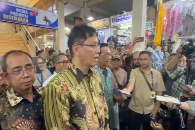 Menkeu Klaim Daya Beli Tetap Kuat, Pasar Tradisional Masih Bergairah Jelang Lebaran