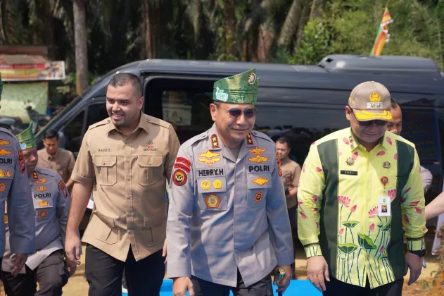 Polri Bangun 110 Jembatan di Riau! Anggota Komisi III DPR Muhammad Rahul Sebut Langkah Nyata untuk Ekonomi Desa