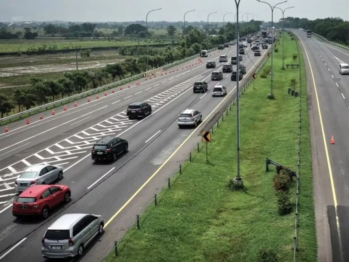 Tembus 1,1 Juta Kendaraan! Arus Mudik Lebaran 2026 Memuncak, Rekayasa One Way Nasional Berlaku