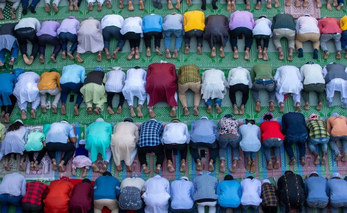 Lebaran Jatuh Hari Jumat? Rasulullah SAW Tetap Salat Jumat Meski Hari Raya Idul Fitri, Ini Dalilnya