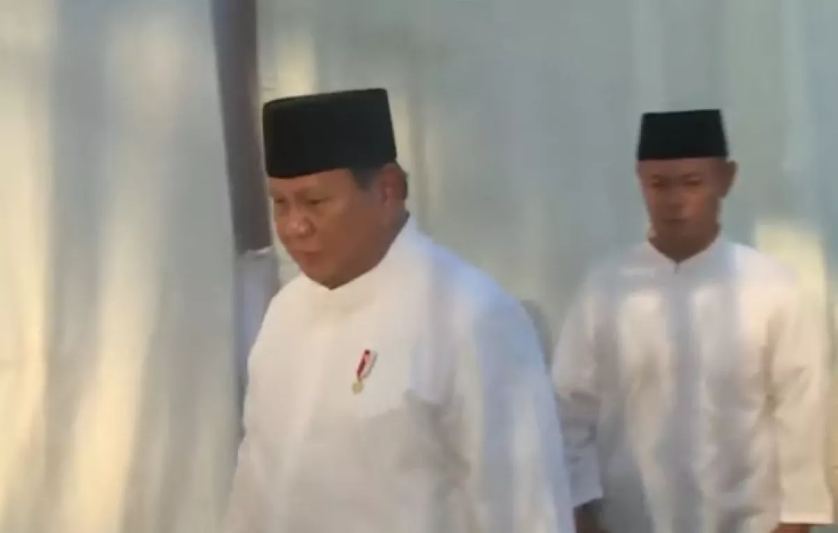 Prabowo Salat Id di Aceh Tamiang, Kirim Pesan Persatuan