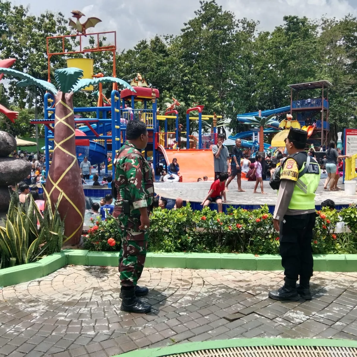 Begini Suasana Libur Lebaran di Water World Citra Raya Tangerang