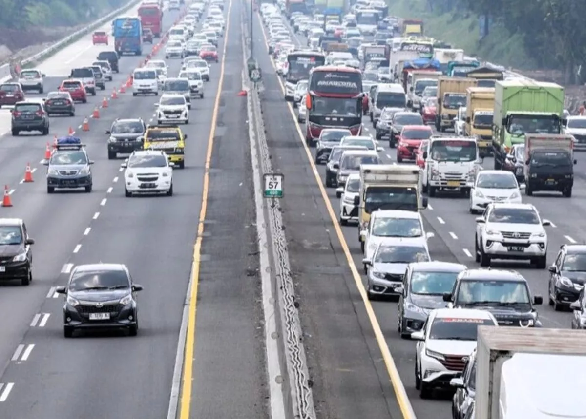 Belasan Ribu Kendaraan Mulai Padati Jalur Balik, Pemerintah Sarankan Pemudik WFA