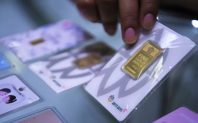 Harga Emas Antam Hari Ini Stagnan di Rp2,85 Juta per Gram, Buyback Justru Turun