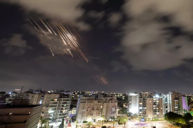 Iran Luncurkan Rudal ke Tel Aviv: Satu Warga Tewas!
