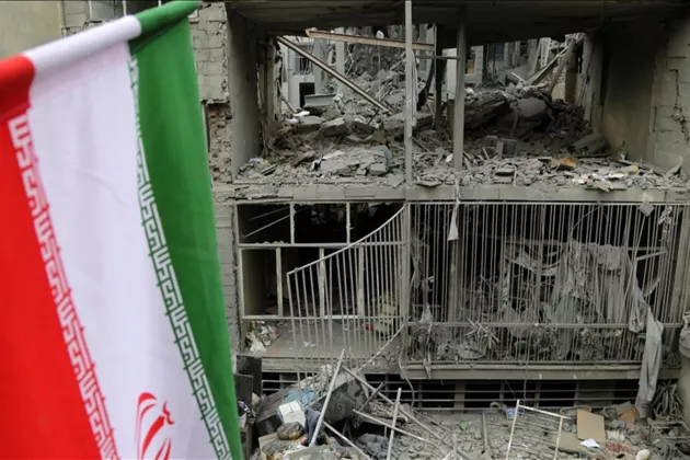 Gempuran Udara AS-Israel Hantam Iran Barat: 14 Tewas, Belasan Kritis!