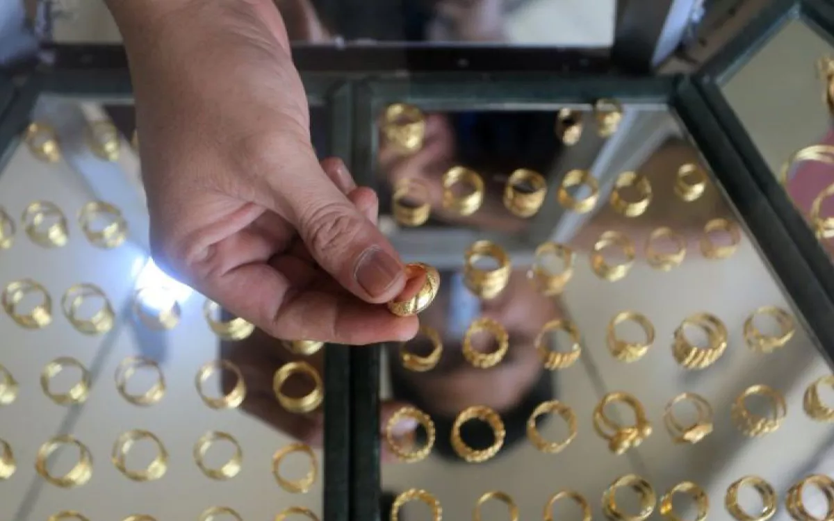 Harga Emas Antam Hari Ini Turun Rp10.000, Sempat Naik Tajam Kemarin!