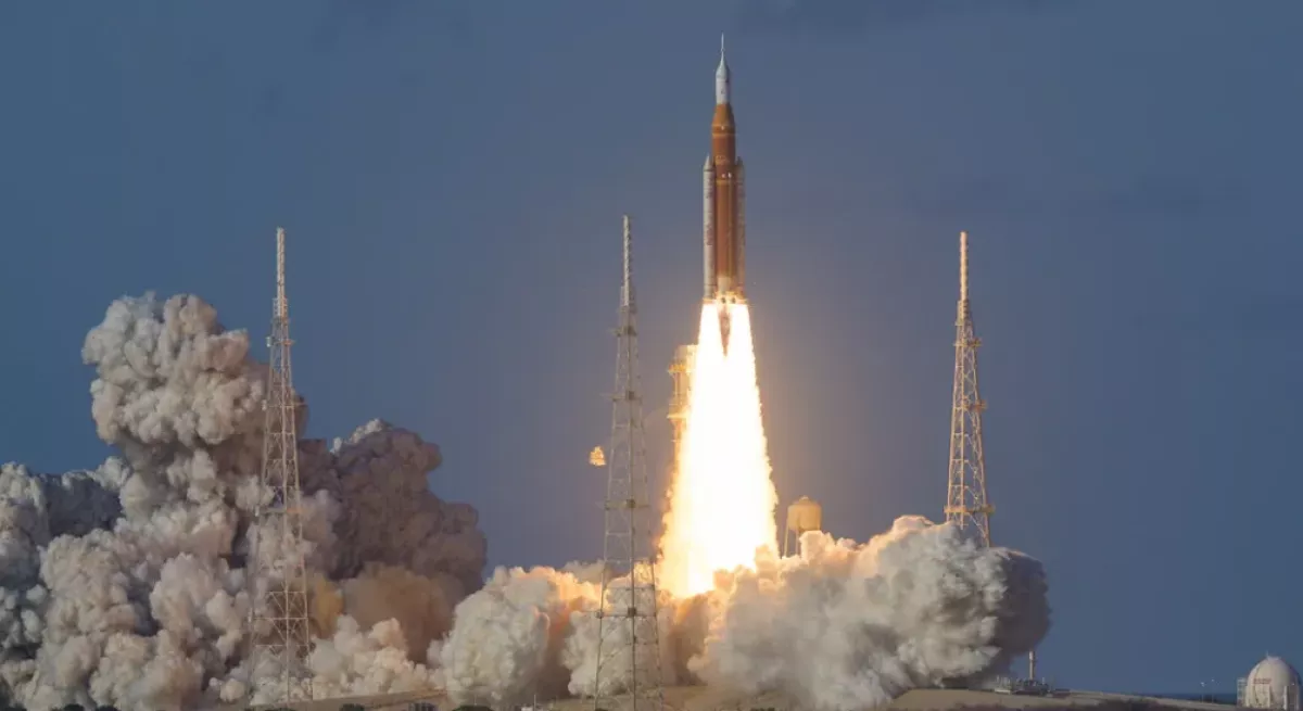 NASA Resmi Kirim Astronot  Keliling Bulan Setelah 50 Tahun
