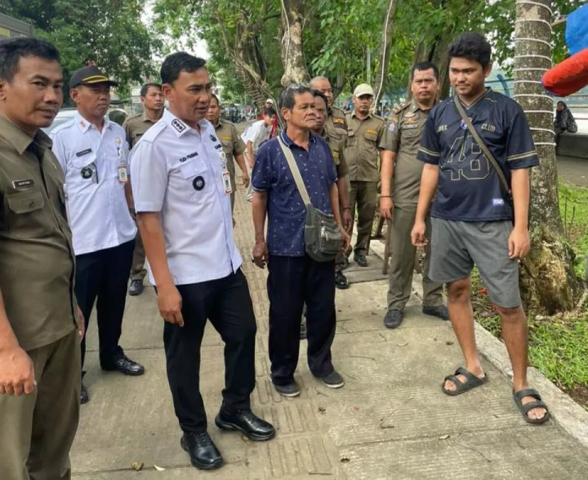 PKL Menjamur di Bantaran Cisadane, Tim Gabungan Lakukan Penertiban Massal