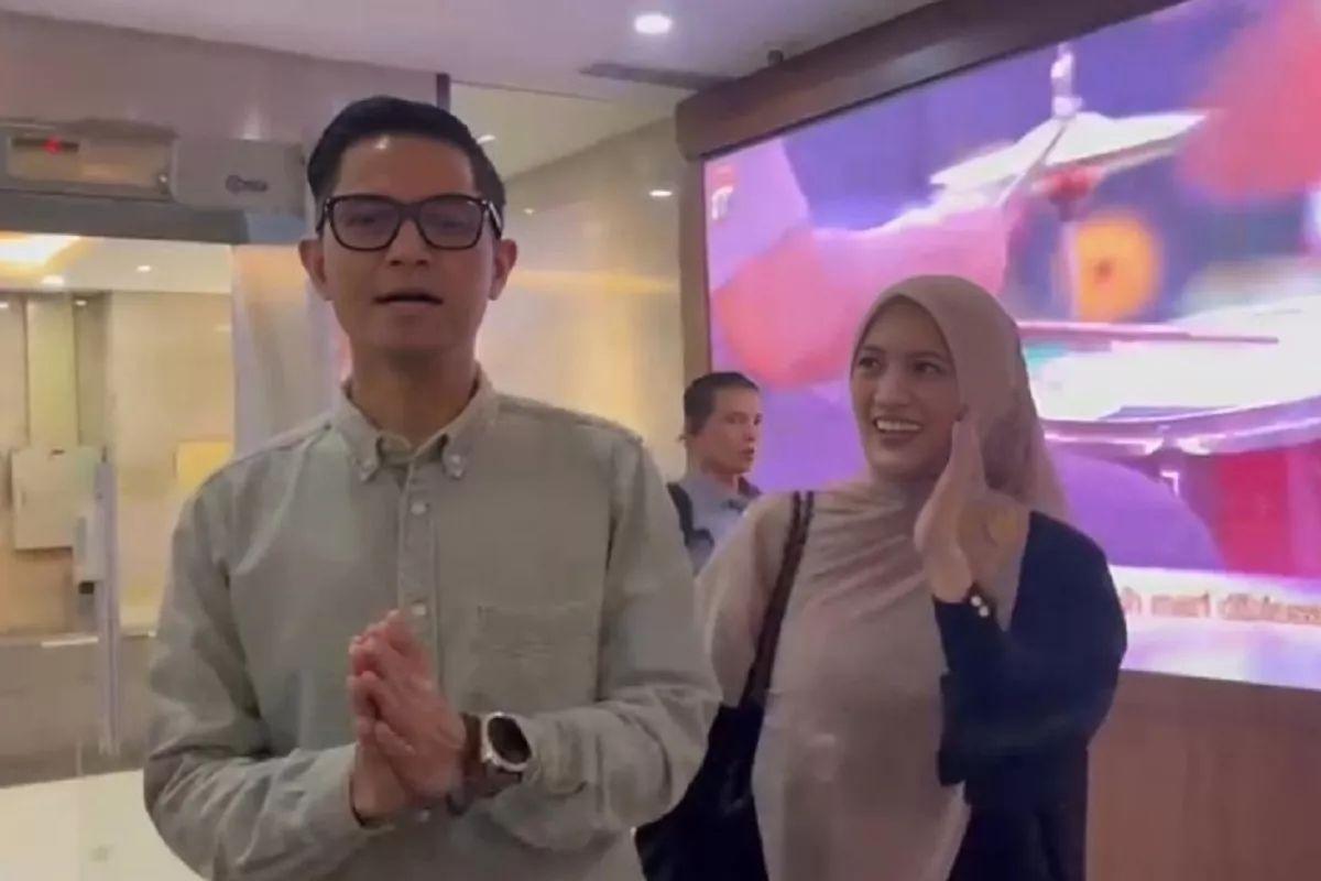 Terseret Kasus DSI! Dude Harlino–Alyssa Soebandono Dipanggil Bareskrim, Skandal Dana Bermasalah Makin Terkuak