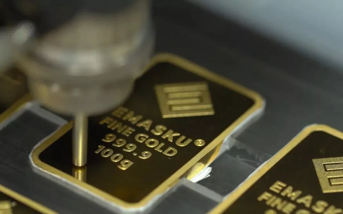 Harga Emas Antam Anjlok Tajam Hari Ini, Turun Rp65.000 per Gram!