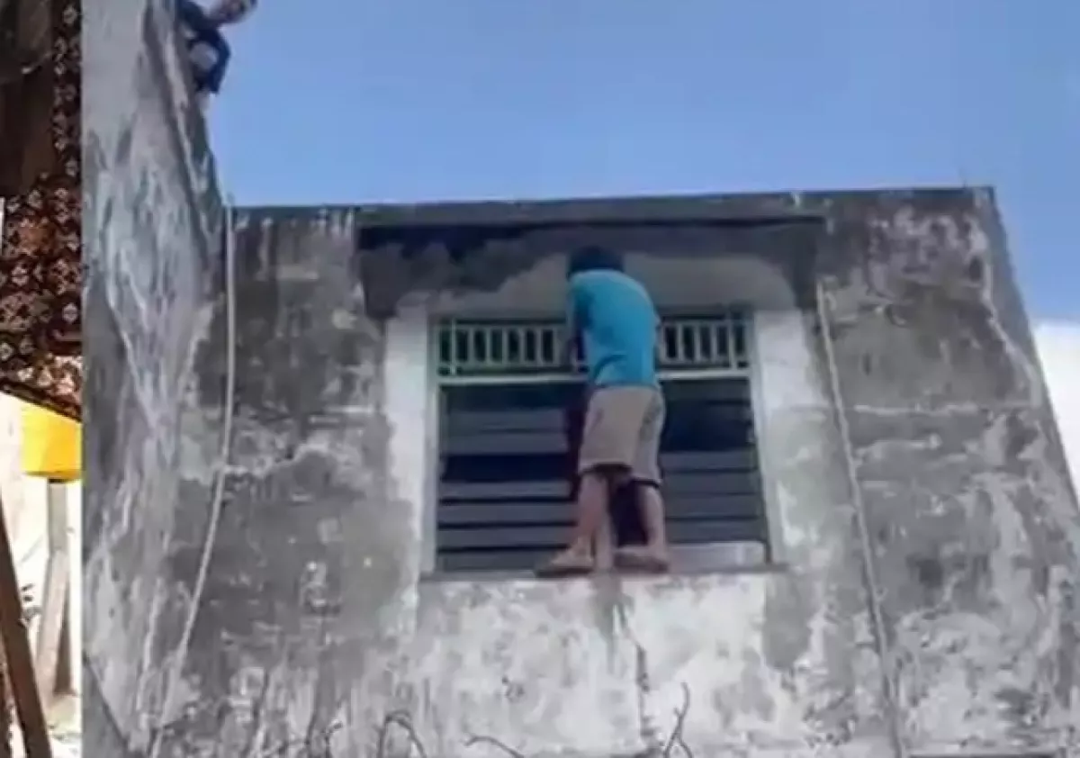 Penggerebekan Sarang Narkoba di Palembang, Pengedar Tewas Terjatuh dari Atap Ruko 