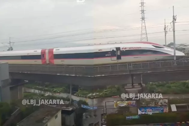 Viral Whoosh Mendadak Berhenti di Jalur Layang Kopo, KCIC Bongkar Penyebabnya: Ada Seng Terbang