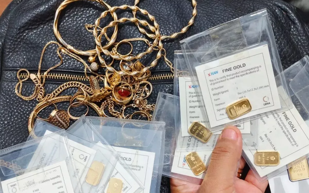 Anjlok Parah! Harga Emas Antam Terjun Bebas Rp141.000 Hari Ini