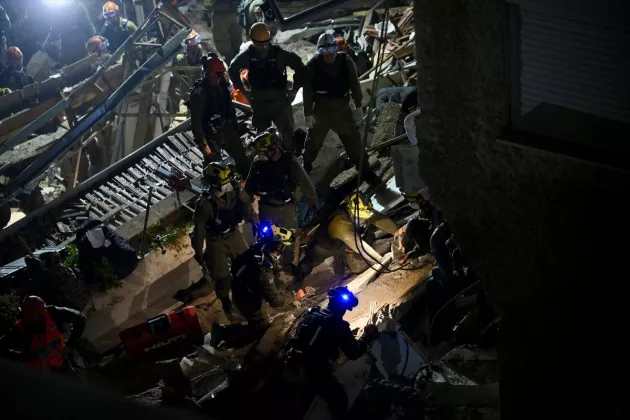 Rudal Iran Hantam Apartemen di Haifa: Dua Warga Tewas, Puluhan Lainnya Terluka