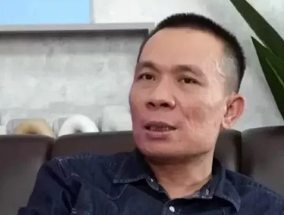 Sebut Fitnah Rekayasa AI: Kubu Rismon Sianipar Tantang Rencana Laporan Jusuf Kalla