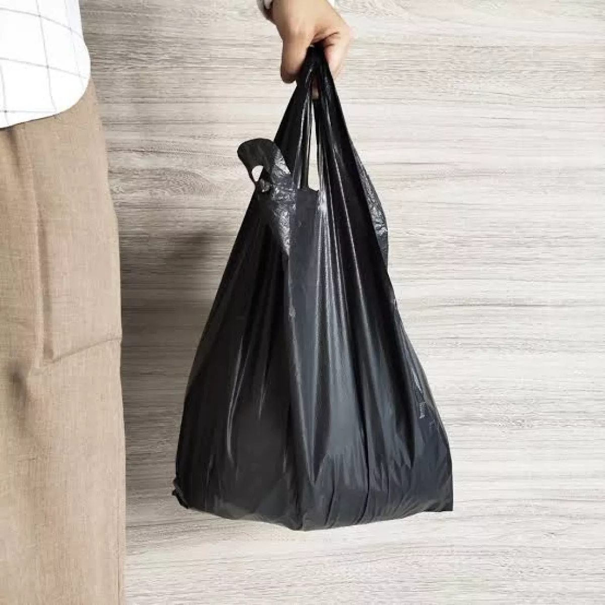 Harga Kantong Plastik Naik, Warga Tangerang Diajak Beralih ke Tas Ramah Lingkungan
