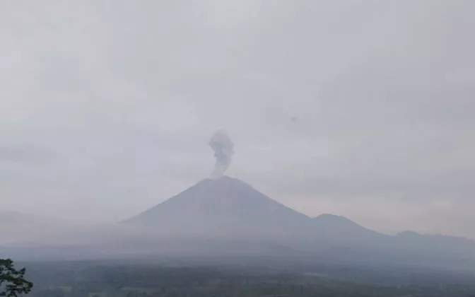 Erupsi Gunung Semeru Empat Kali Sehari, Kolom Abu Capai 1 Km