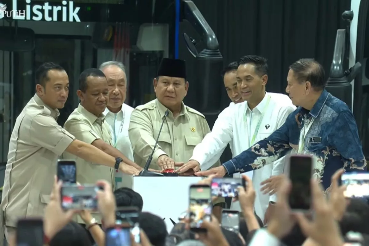 Garapan Serius Prabowo: Indonesia Bakal Produksi Massal Sedan Listrik pada 2028
