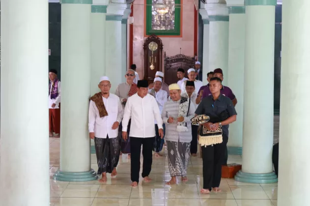 Dengar Aspirasi Warga Saat Jumling, Bupati Tangerang Akomodir Penataan Masjid di Teluknaga