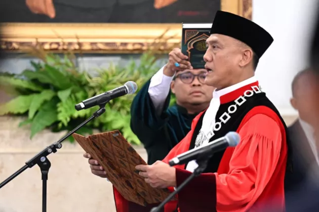 Presiden Prabowo Lantik Liliek Prisbawono Adi sebagai Hakim MK, Tekankan Komitmen Kawal Konstitusi