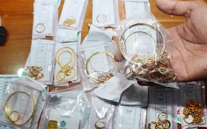 Harga Emas Antam Melejit Rp45.000, Tembus Rp2,86 Juta per Gram!