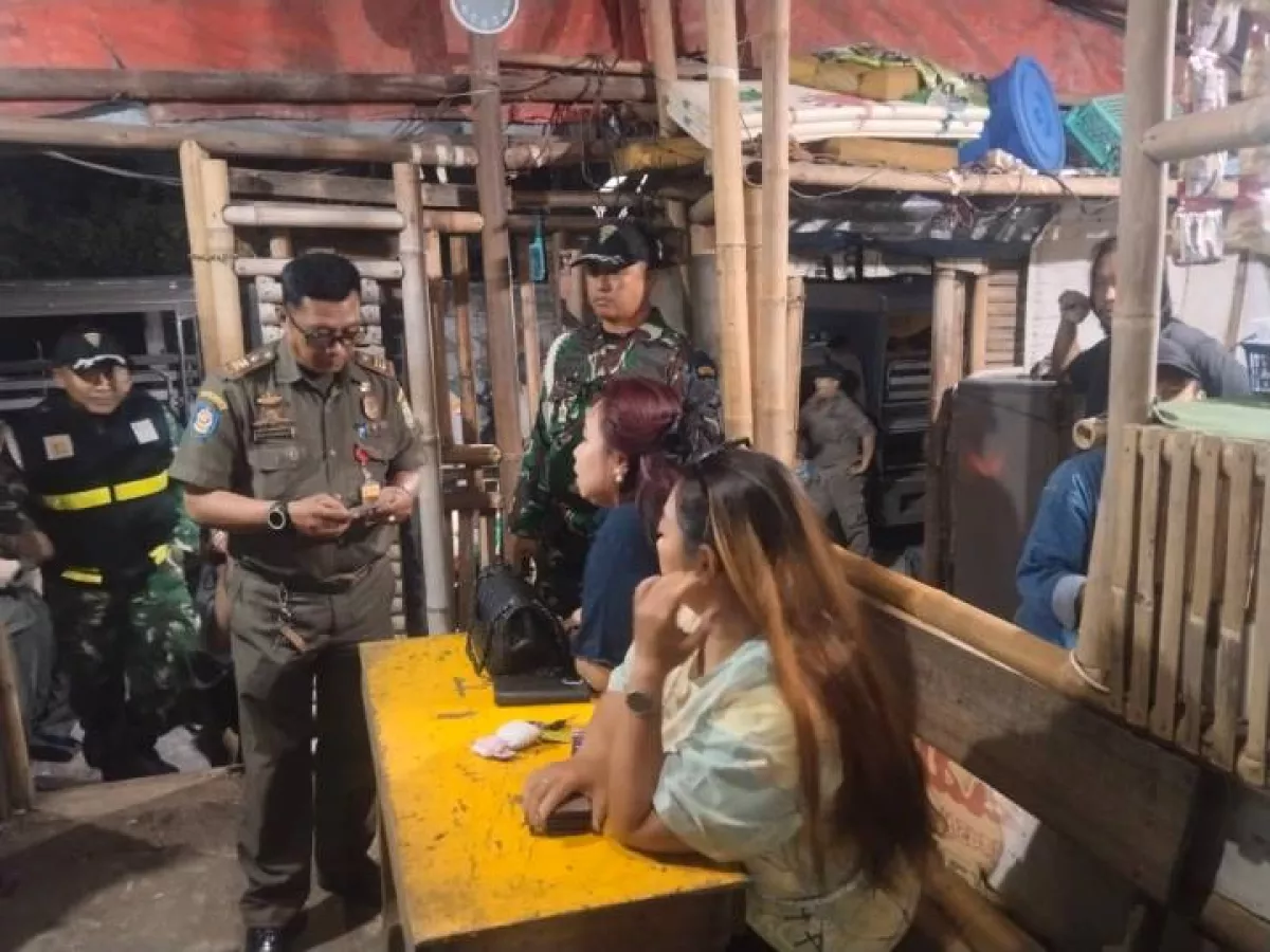 Satpol PP Tangerang Gerebek Tempat Esek-esek Berkedok Warkop 