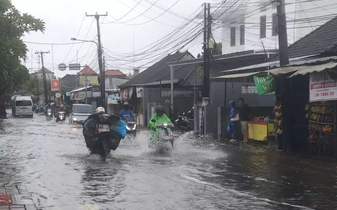 Update Cuaca Hari Ini: Daftar Wilayah yang Siaga Hujan Lebat dan Petir menurut BMKG