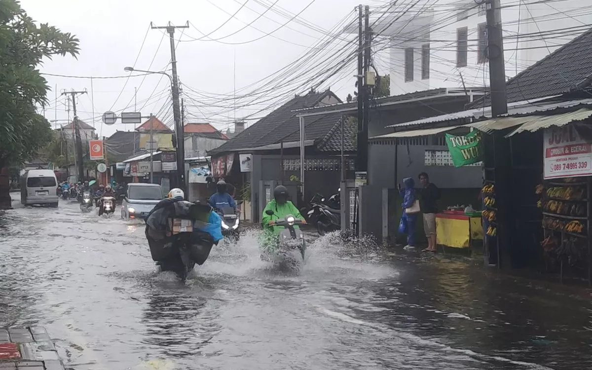 Update Cuaca Hari Ini: Daftar Wilayah yang Siaga Hujan Lebat dan Petir menurut BMKG