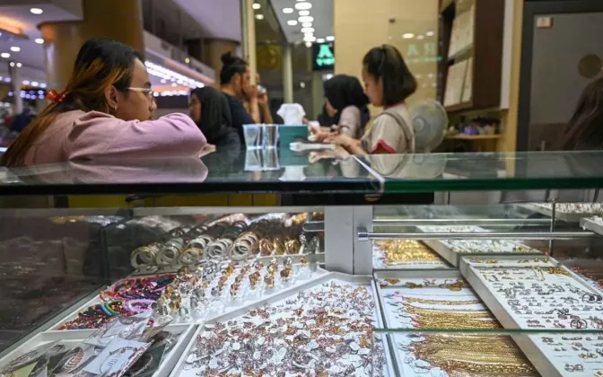 Harga Emas Antam Turun Hari Ini, Langsung Koreksi Rp20.000 per Gram!