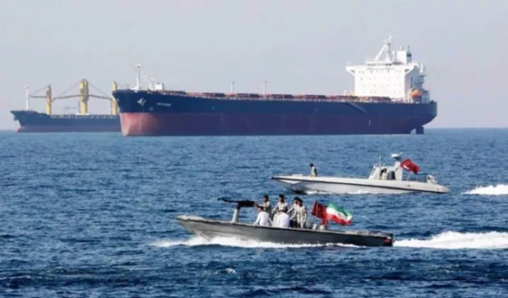LAGI! Iran Tutup Total Selat Hormuz, Harga Minyak Dunia Siap Meledak
