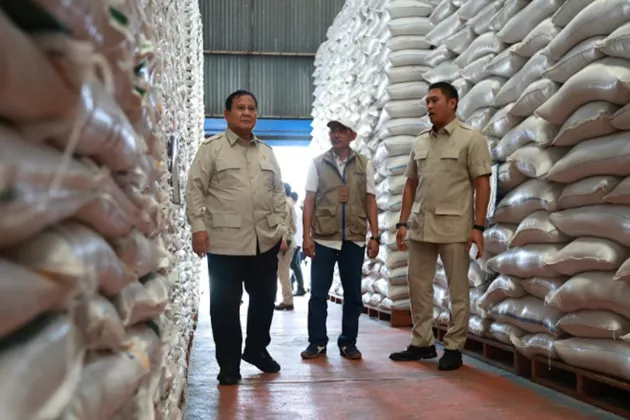Usai Beri Arahan Ketua DPRD, Prabowo Sidak Gudang Bulog Danurejo Pastikan Stok Beras Aman