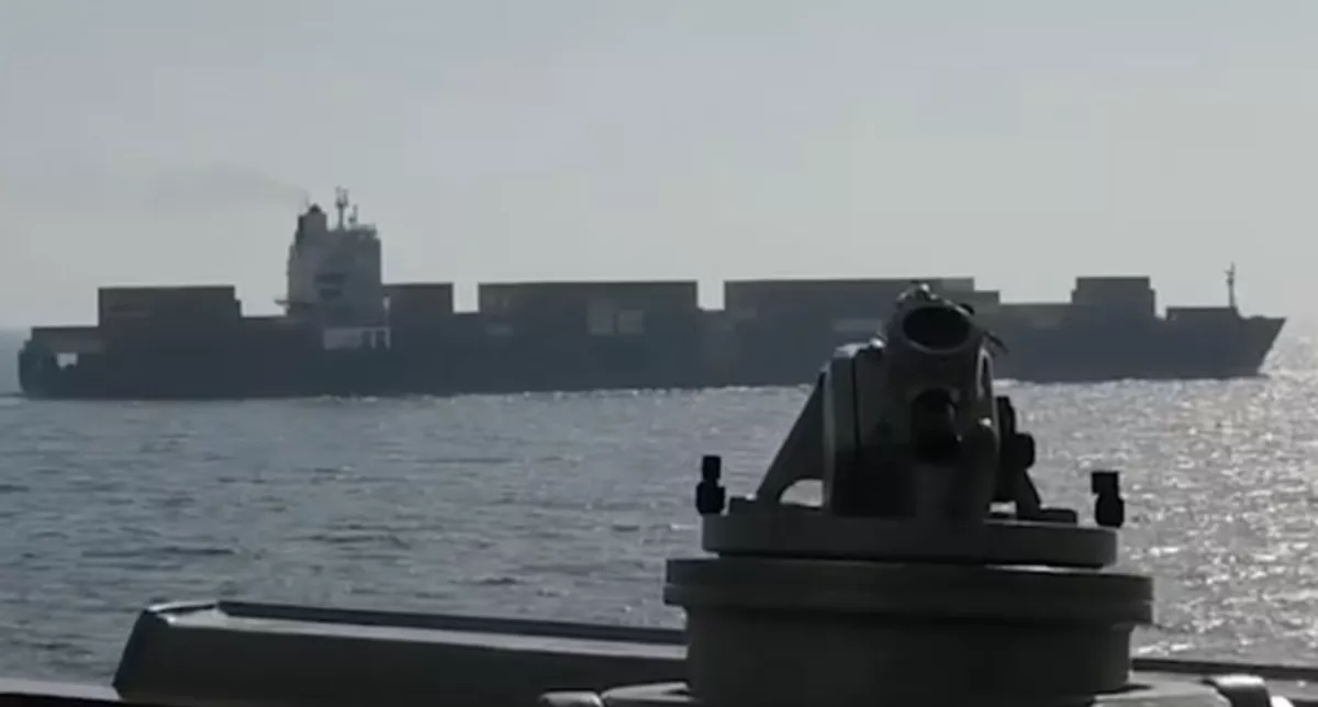 Amerika TEMBAK & SITA Kapal Iran 'Touska' di Oman, Harga Minyak Dunia Meroket US$96, Selat Hormuz Jadi Medan Tempur MALAM INI