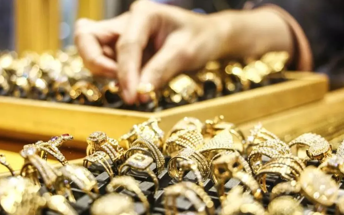 Harga Emas Antam Hari Ini Melejit Rp40.000, Tembus Rp2,88 Juta per Gram!