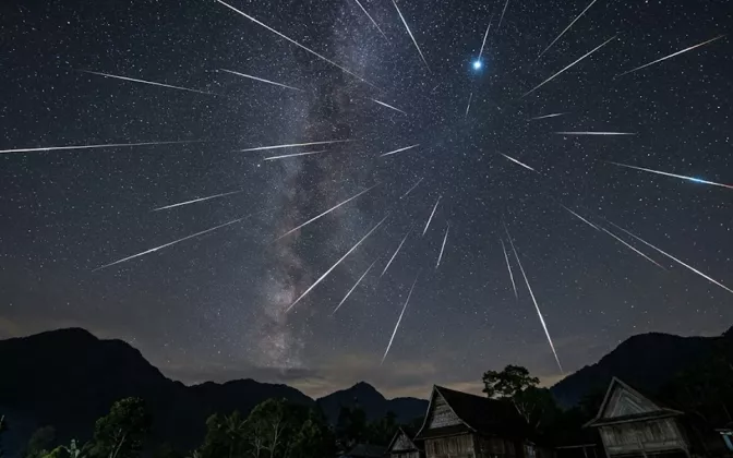 Cara Melihat Hujan Meteor Lyrid April 2026 dari Indonesia 