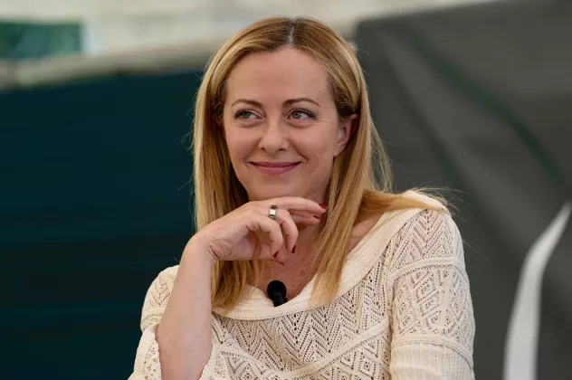 PANAS! Presenter TV Moskow Hina PM Italia Giorgia Meloni 'Idiot Tersertifikasi'