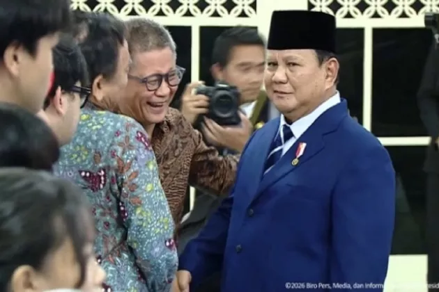 Rocky Gerung dan Syahganda Hadiri Pelantikan Jumhur, Sempat Berbincang dengan Prabowo