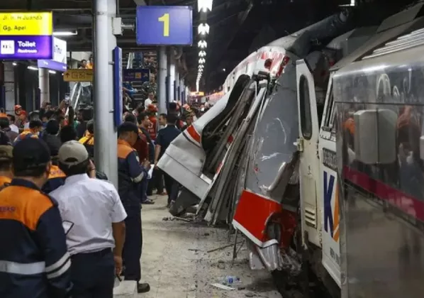 Update Korban Tewas Tabrakan KRL vs Argo Bromo di Bekasi Timur Bertambah Jadi 14 Orang!