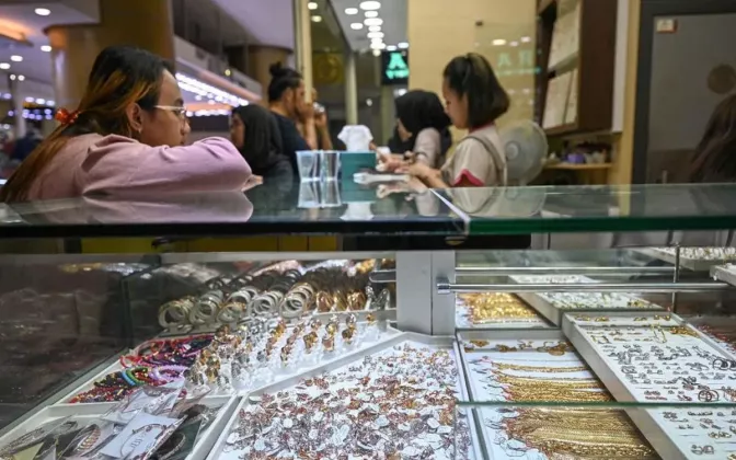 Harga Emas Antam Hari Ini Naik Rp5.000, Tembus Rp2,814 Juta per Gram!