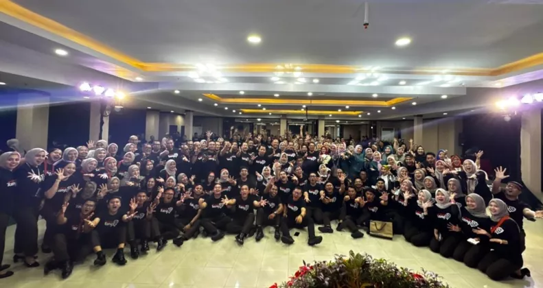 Resmi Tinggalkan Makassar! Momen Haru Didik Farkhan Pamitan Menuju Jakarta Viral